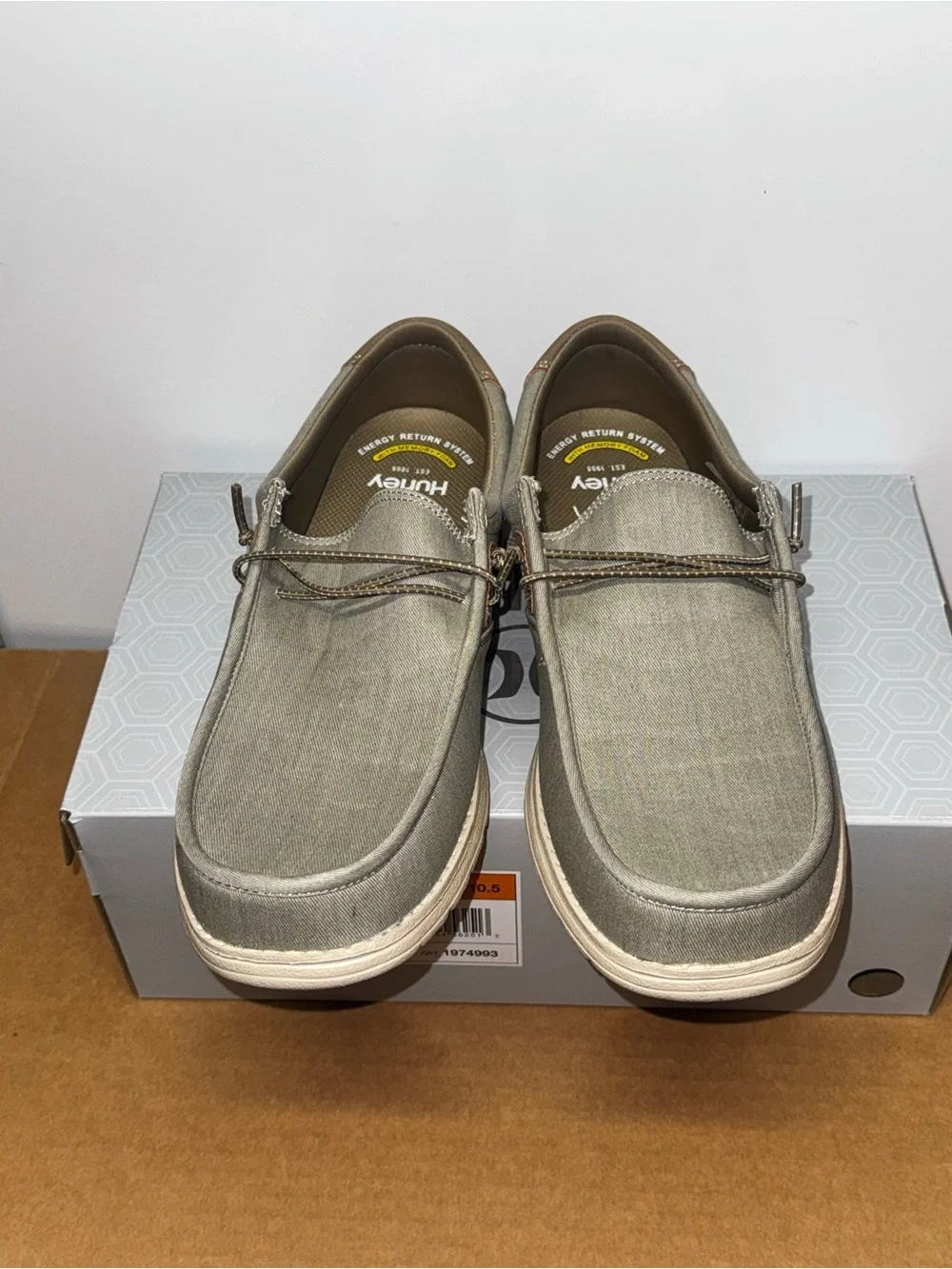 Hurley Nesota Men's Tan Moccasin Shoes 10.5 M Memory Foam Water Repellent